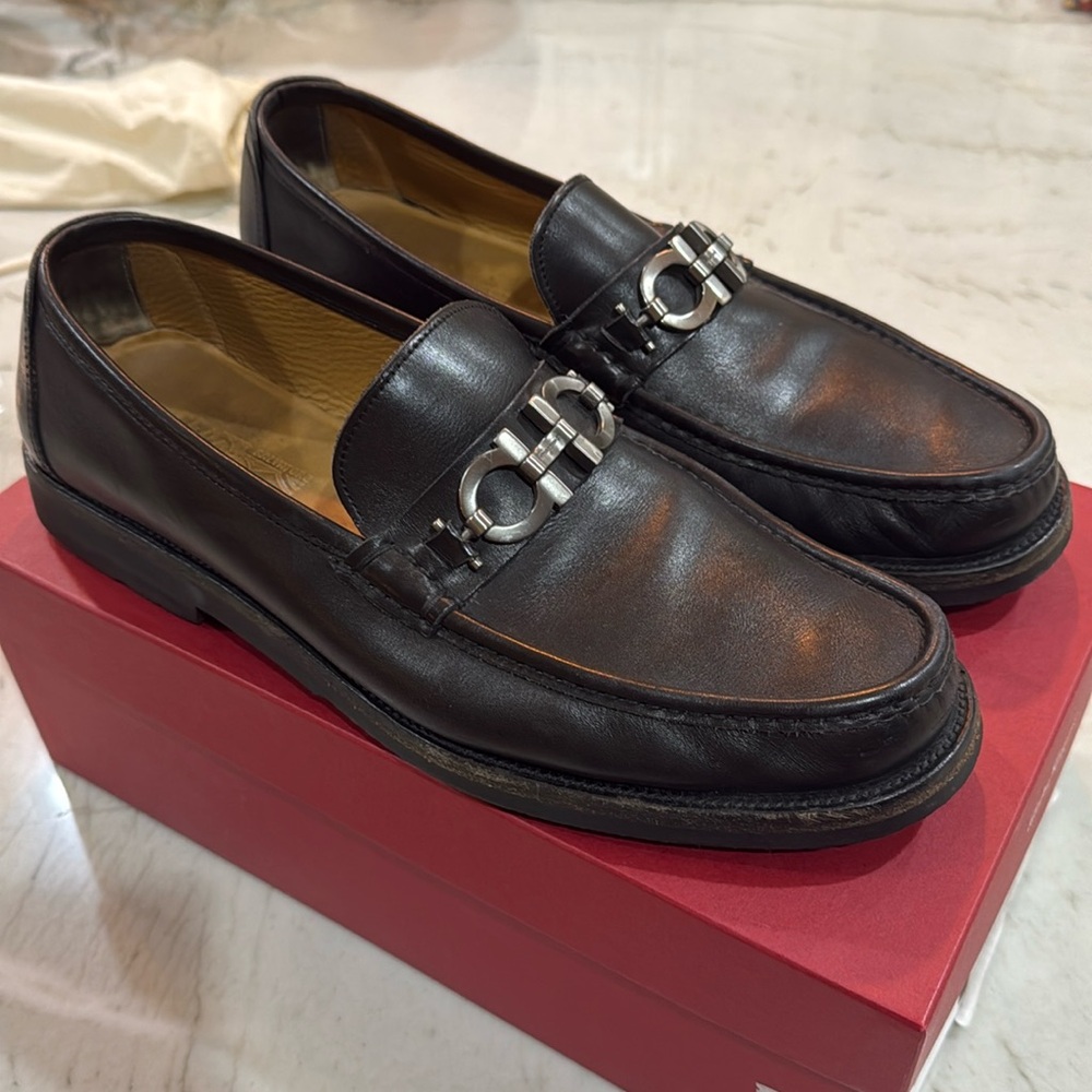 Salvatore Ferragamo Black Leather Loafers - EE Wide - Nero Calf (J10)